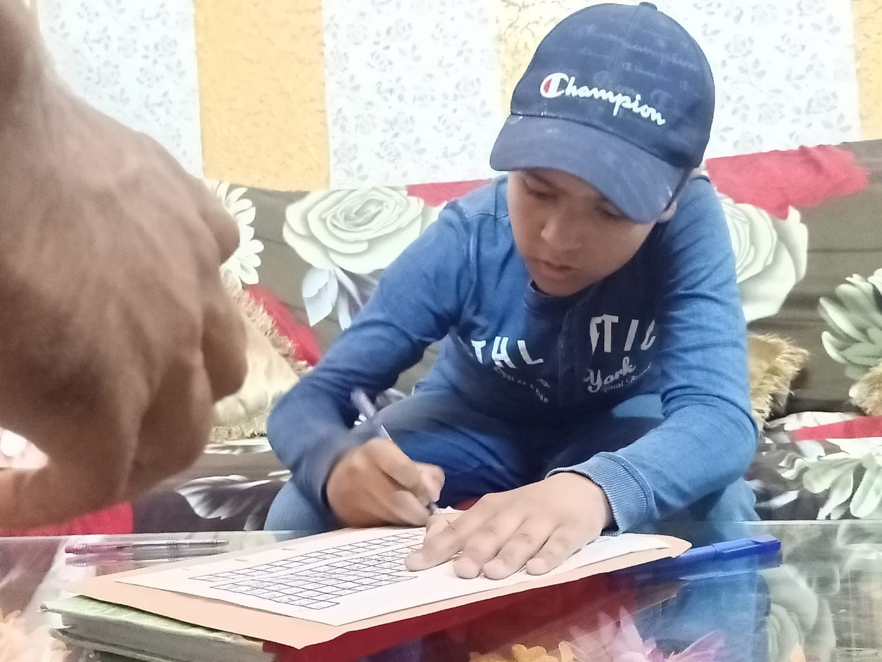 Photo of Thari Boy sets World Record of writing Periodic Table in 1.10 minutes