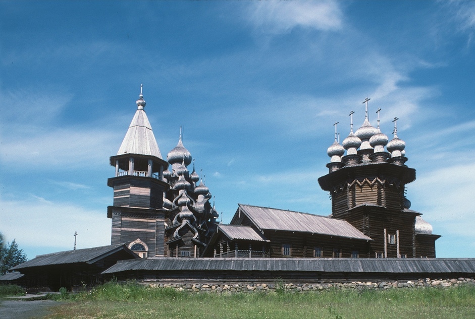 Russia’s Towering Wooden Shrines-8