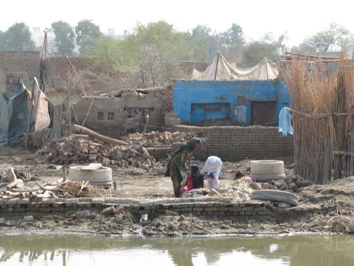 Holy Moments from an Unholy Disaster-flooded-area-sindh