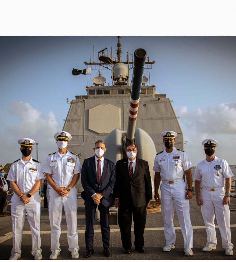 US-Guided-Missile-Cruiser-Karachi-Visit-SindhCourier
