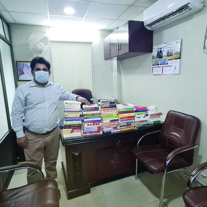 Book-Donation-Sanjay-Raja-Sindh-Courier
