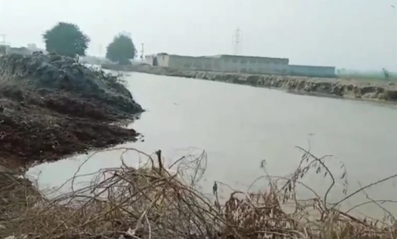 Photo of Hala Canal poses threat to New Saeedabad Town residents
