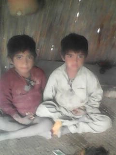 Manchhar-Lake-Villages-Diseases-Sindh-Courier-Children-death