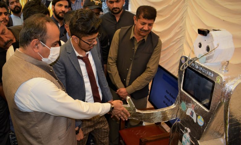 SAU-IT-Exhibition-Sindh-Courier-1