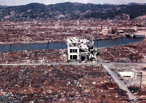 Bomb-Nuclear-Nagasaki-Hiroshima