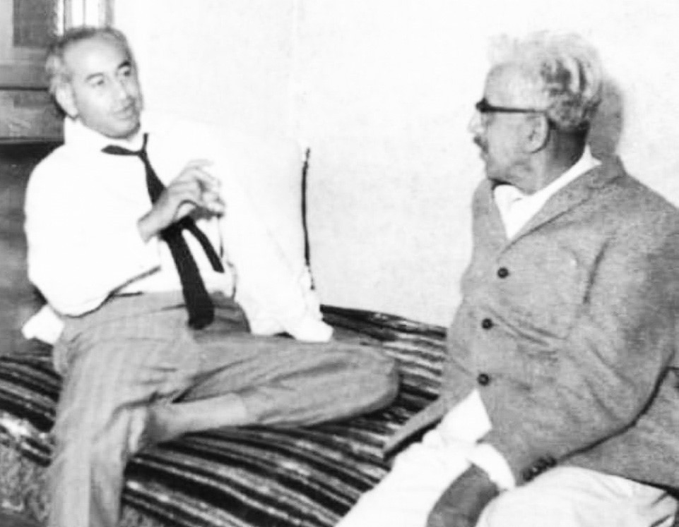 Hyder Bux Jatoi with Zulfiqar Ali Bhutto