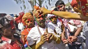 Tribal people of Rajasthan and Gujarat demanding a separate state of Bhil Pradesh