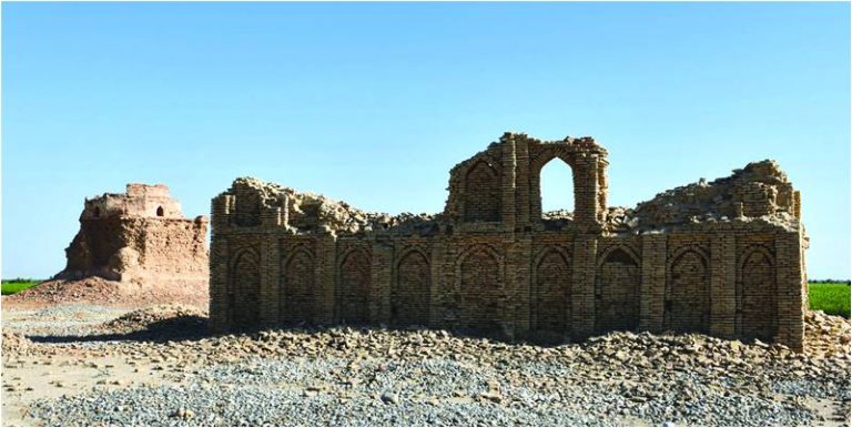 Crumbling Magsi monuments
