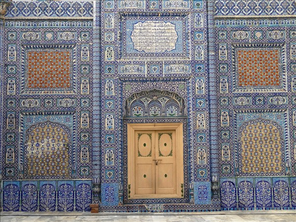 Glory in Blue - A close view of Syed Najamuddin Shah Jilani’s tomb
