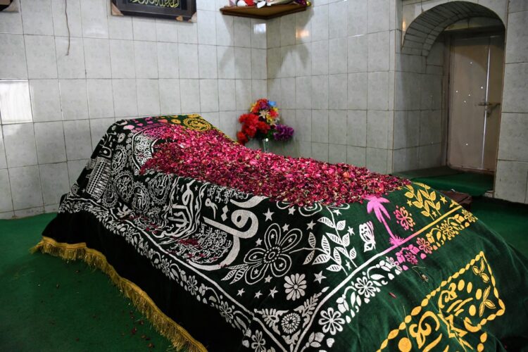 Grave of Hafiz Hayat Bakhsh in Kirpa