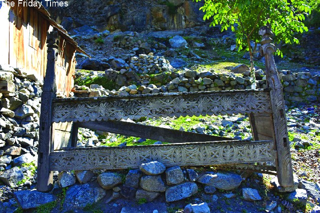 Grave railing in Harban Kot