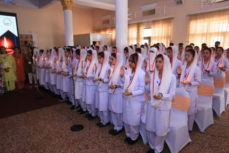 Nurses-Kharadar-Sindh-Courier-1