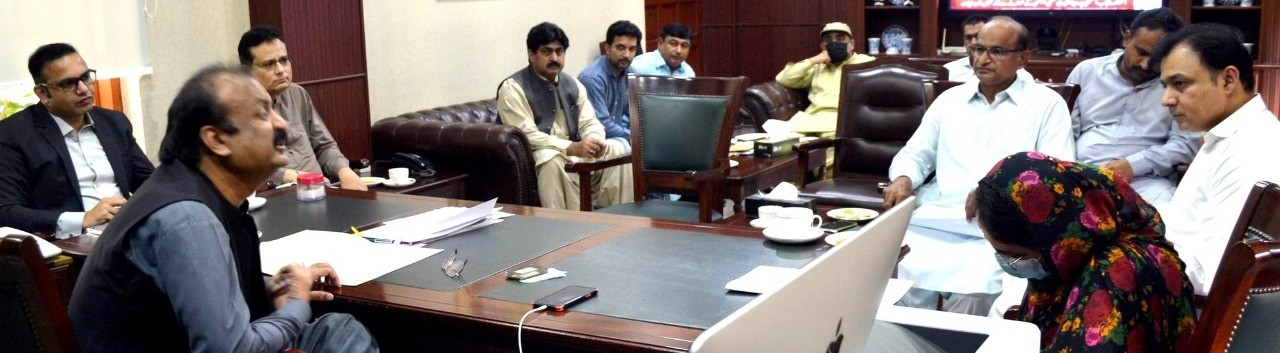 Commissioner-Hyderabad-Meeting-Motorway-Sindh-Courier