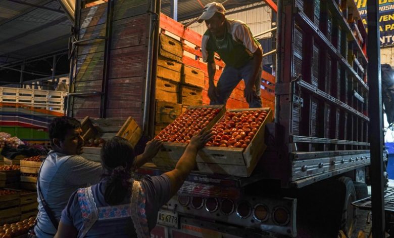 Photo of Transporting food generates whopping amounts of carbon dioxide
