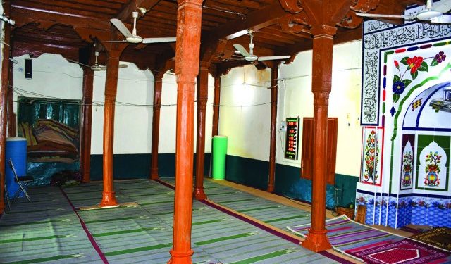 Pillared hall of Jamia mosque Chawali