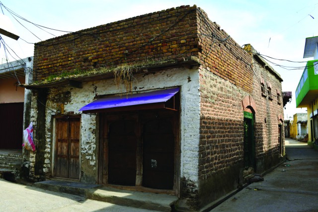 Shop and house of Sitaram in Saghri