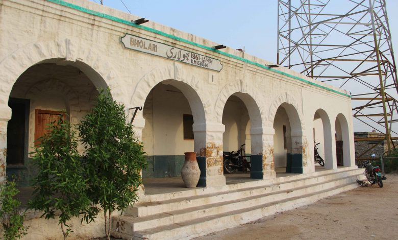 1- Bolahari Railway Station's Front (Faces West) - Sindh Courier