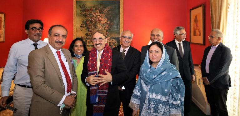 Pakistan Ambassador to USA hosts reception for his country’s VCs