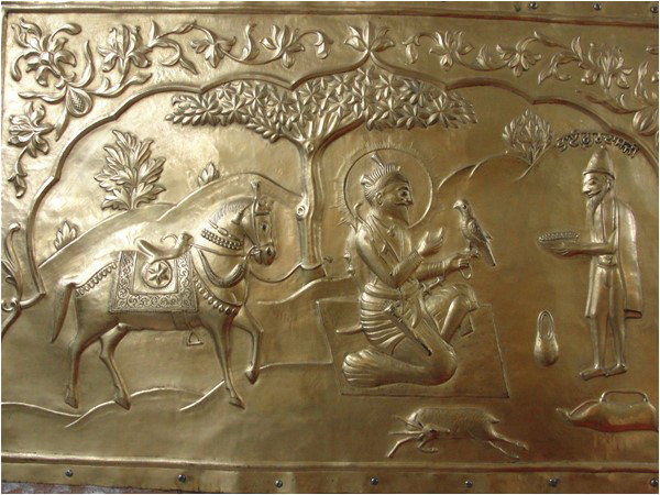 Metal plate depicting Bhai Gurdas with Guru Gobind Singh in Khatwari darbar