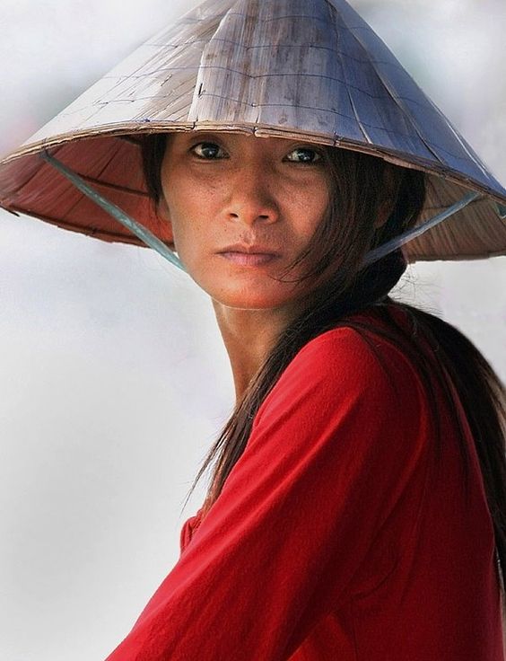 HOAI-Vietnam-Woman Pinterest