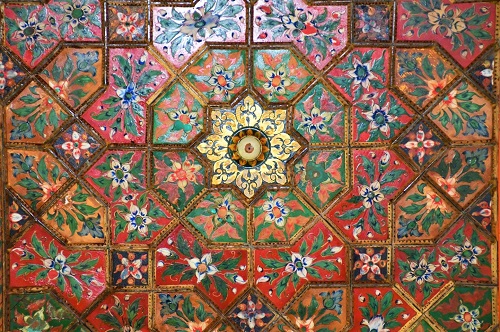 Painted-wooden-ceiling-of-the-Singwala-Jamia-Mosque