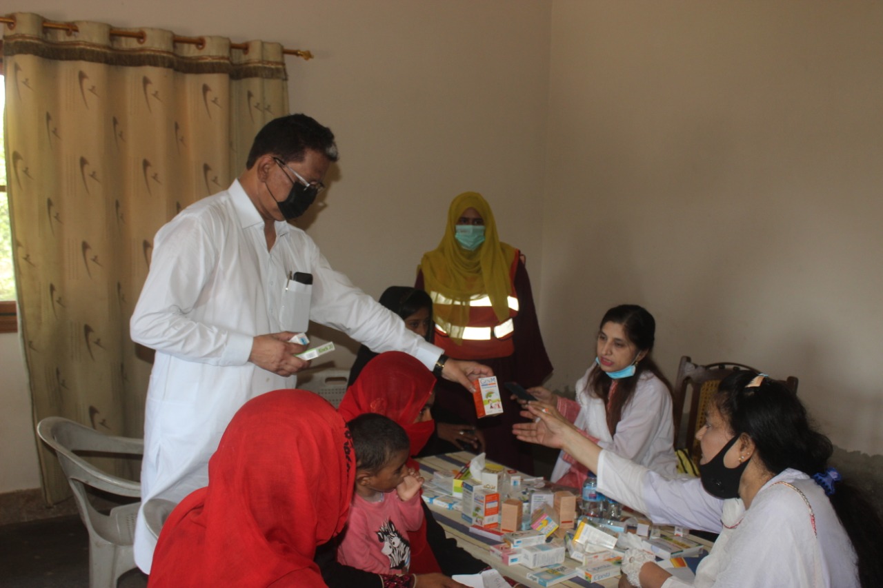 SAU-Medical-Camp-Sindh-Courier-3