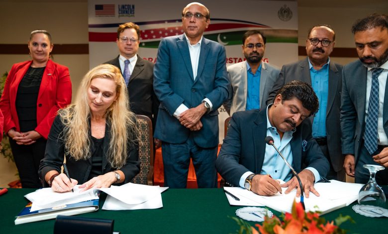 Photo of U.S. Consul General renews MoU for Lincoln Corners with Sindh Culture Ministry