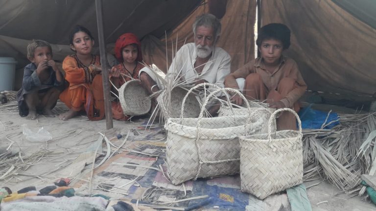 Dadu-Basket-Making-Sindh-Courier-1