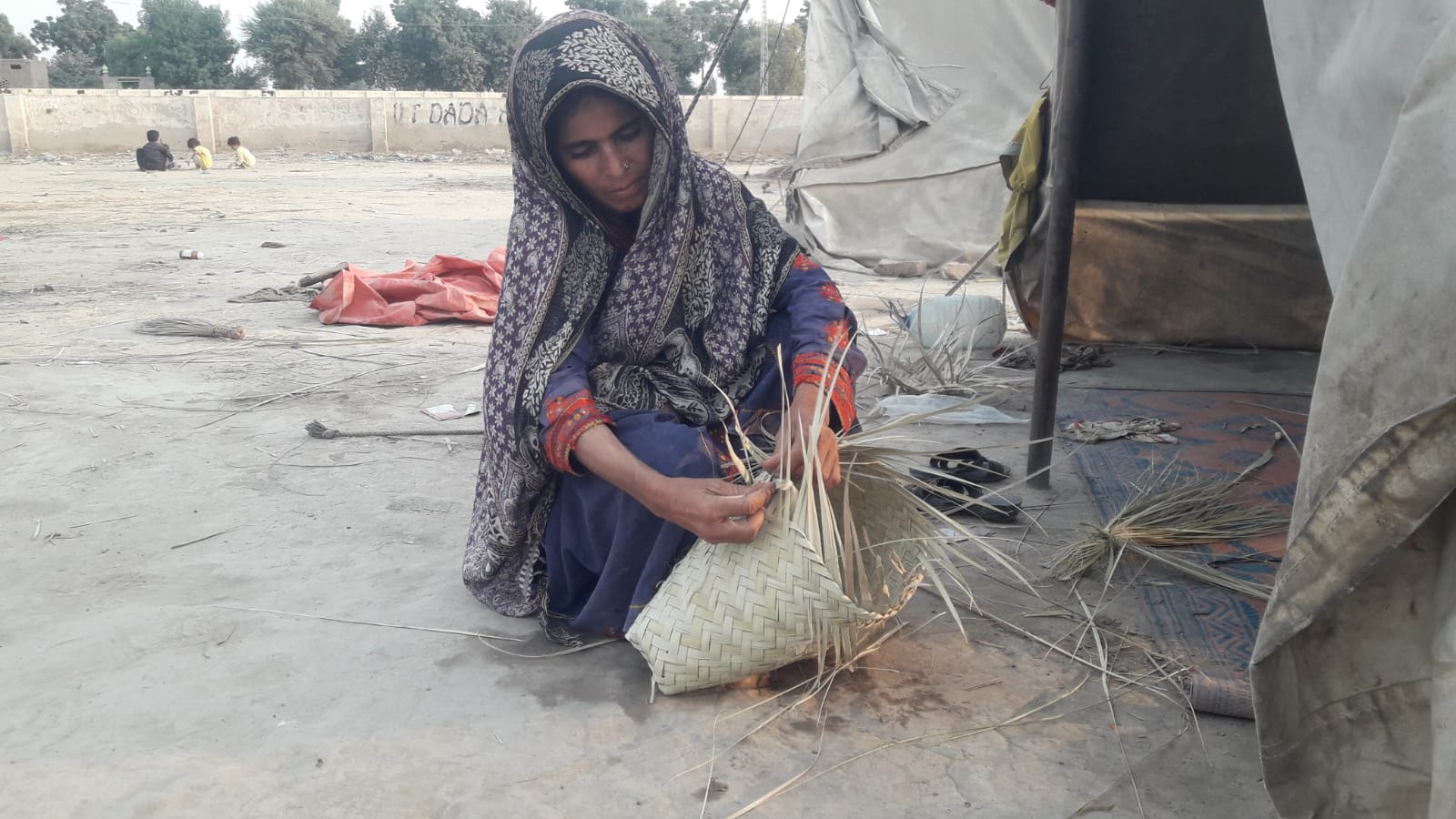 Dadu-Basket-Making-Sindh-Courier-4