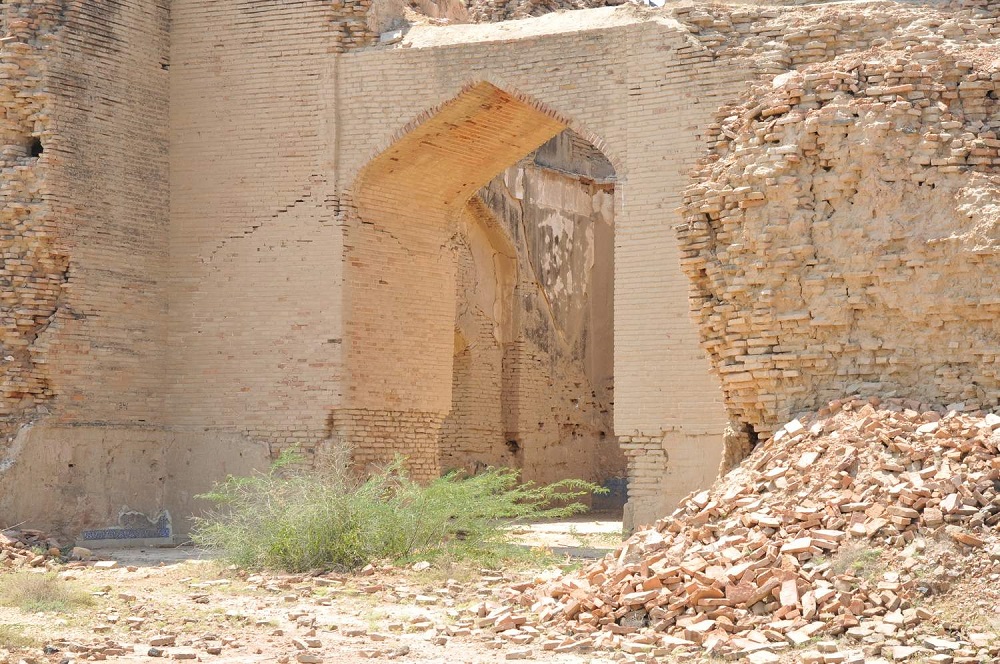 Kalan kot - Arched doorway