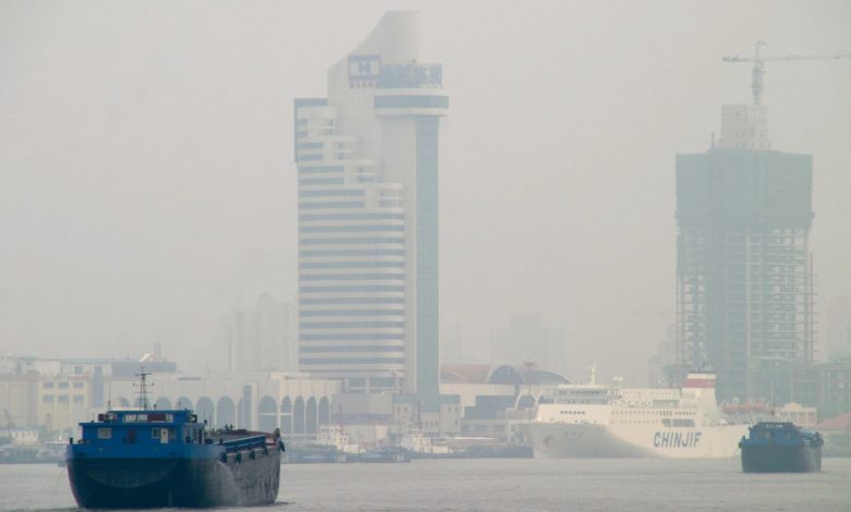 Smog in Shanghai China
