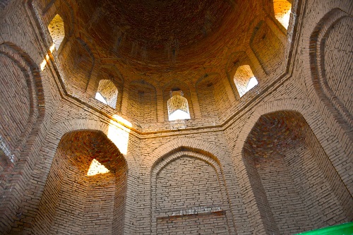 Interior view of Khwaja Pir Fida Mohiuddin’s tomb at Pir Goth