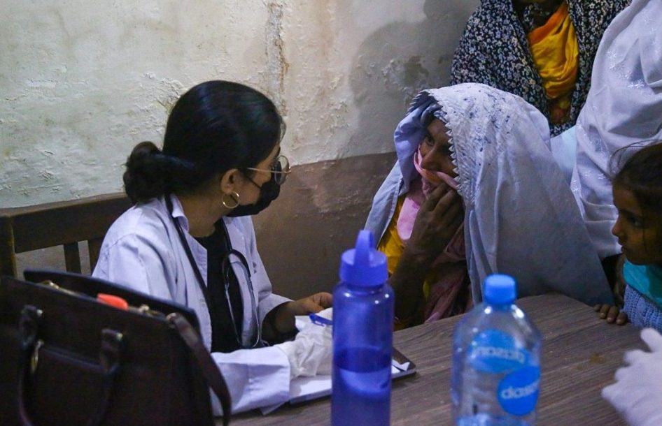 Kandiaro-Medical-Camp-Sindh Courier-3