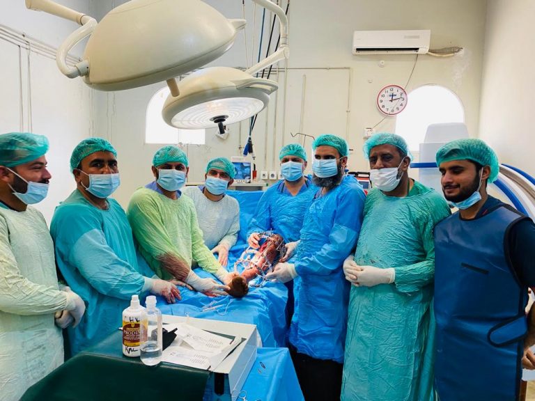 Khairpur doctors repair the fractures through Ilizarov device