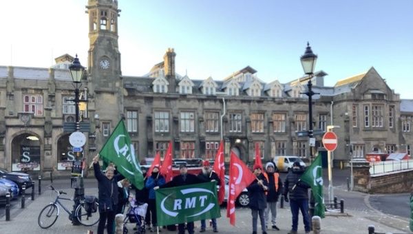 Photo of Over 40000 UK Rail Workers Observe Strike