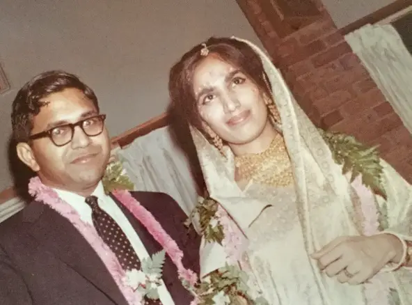 Damyanti Gupta with her husband Subhash on wedding day in 1968 - News Press