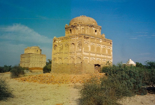 Tombs of Thaheem nobles near Dakhan, in Garhi Yasin taluka