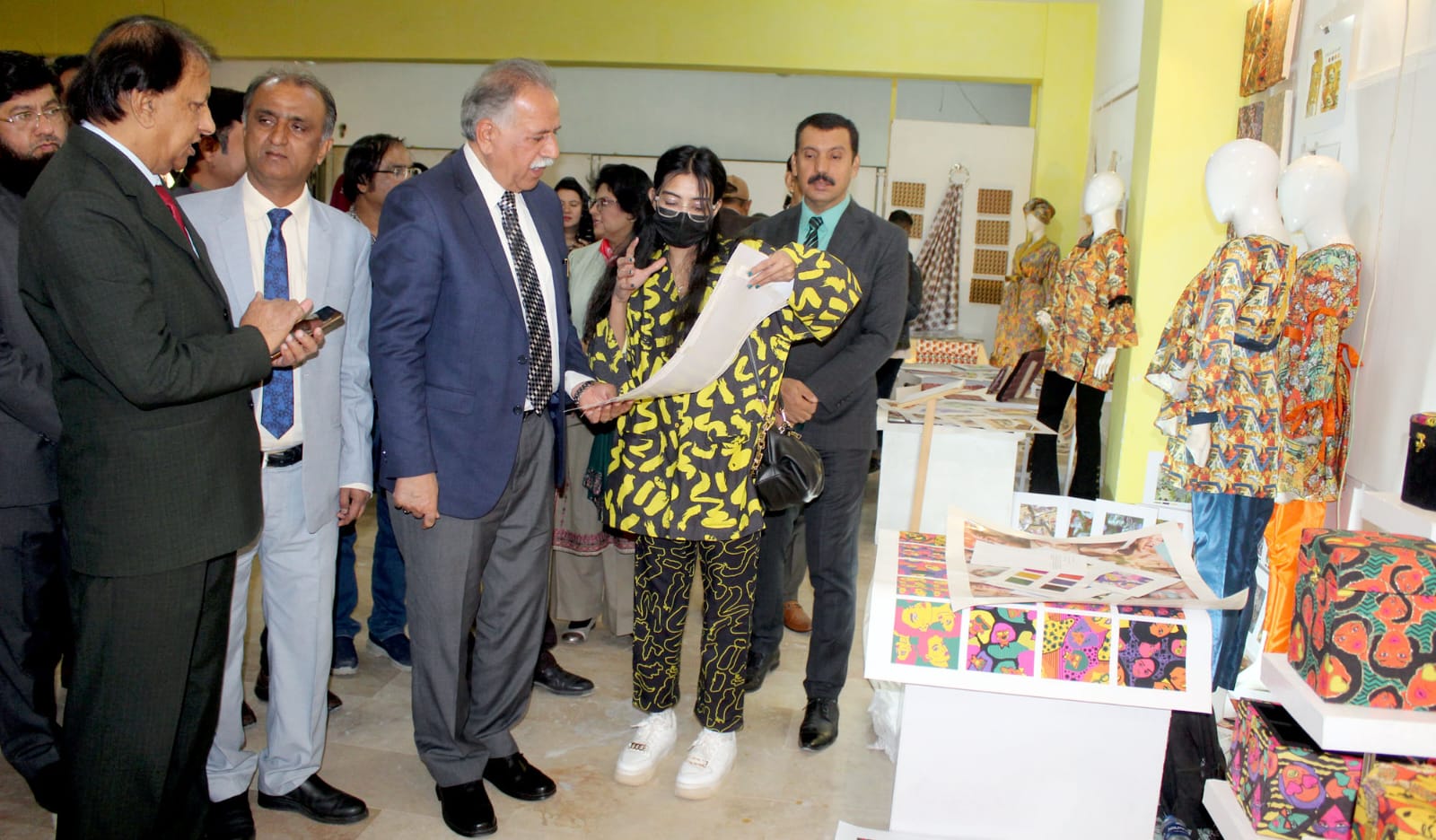 Sindh-University-Thesis-Exhibition-Sindh Courier-2