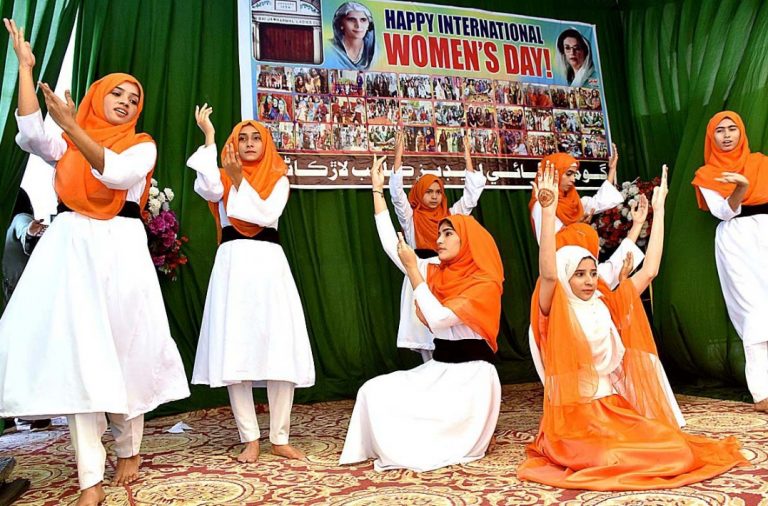 Gomibai-Ladies-Club-Women-Day-Sindh-Courier