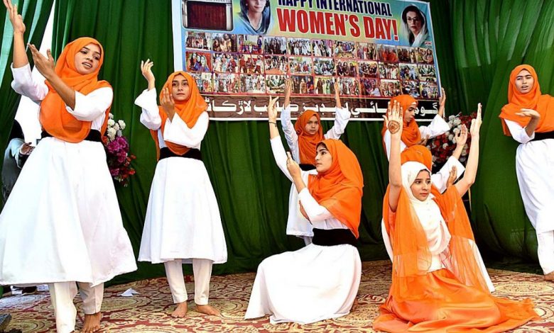 Gomibai-Ladies-Club-Women-Day-Sindh-Courier