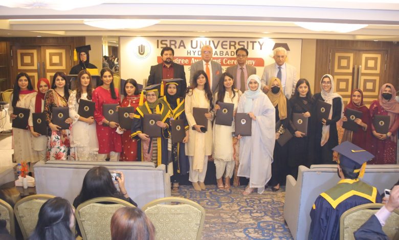 Photo of Isra University Islamabad Campus Awards Degrees