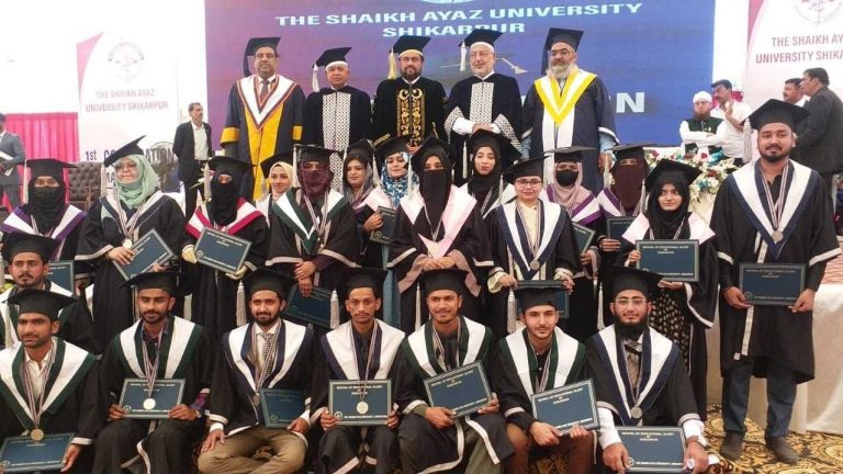 Sheikh-Ayaz-University-Convocation-Sindh Courier
