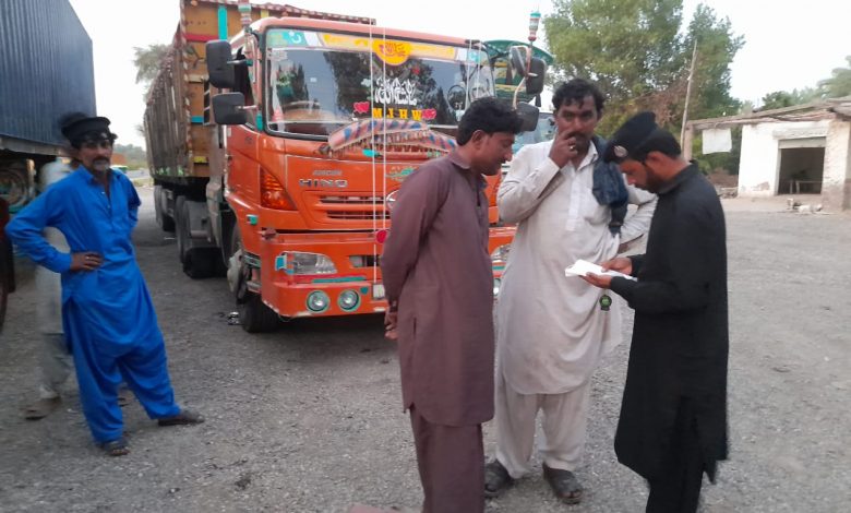 Photo of Sindh seizes 2 trailers transporting Punjab wheat to Karachi