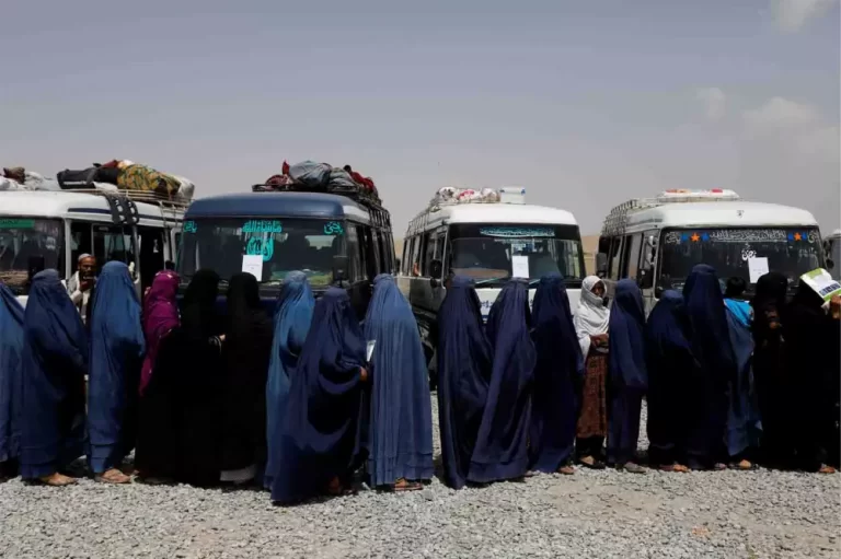 afghan-women-aid.jpg