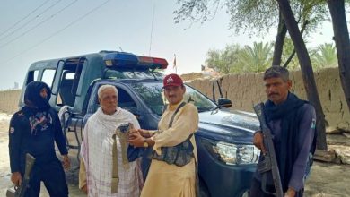 Photo of Notorious Bandit Surrenders to Sukkur Police