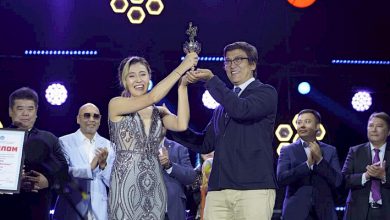 Photo of Kazakh singer wins International Music Festival Award