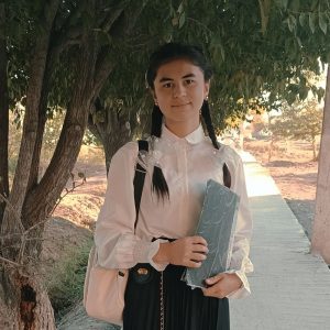 Intizor Samandarova Uzbek Writer Sindh Courier