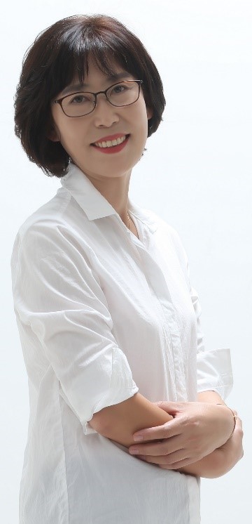 Kang Seoyeon poetess Korea Sindh Courier