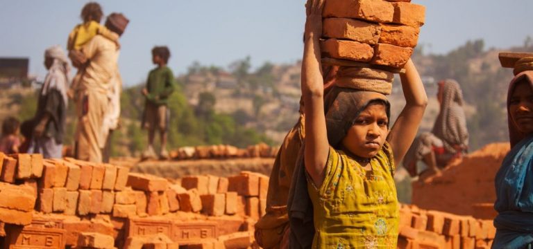 child-labour-pakistan-bricks