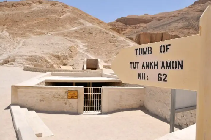 Tomb-of-King-Tutankhamen-in-Valley-of-the-Kings-Luxor